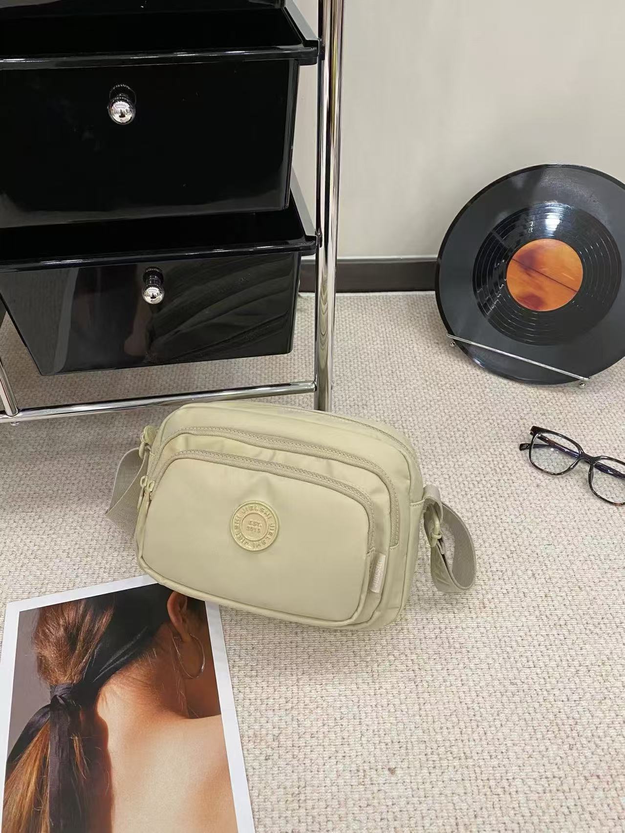 Bolso de Dama Ref K85-06-1