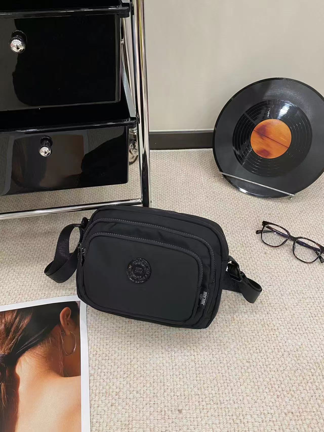 Bolso de Dama Ref K85-06-2