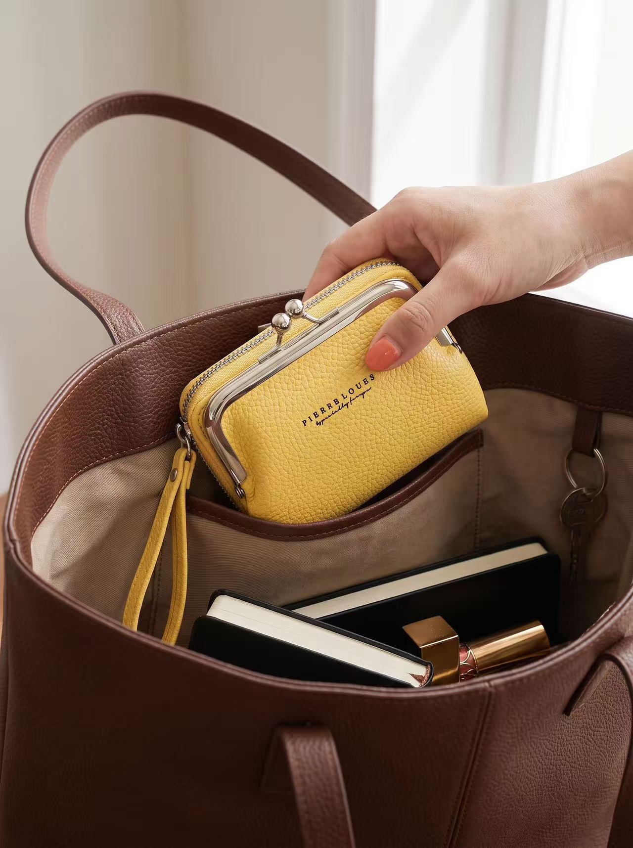 Monedero en Tendencia Ref B1069-12